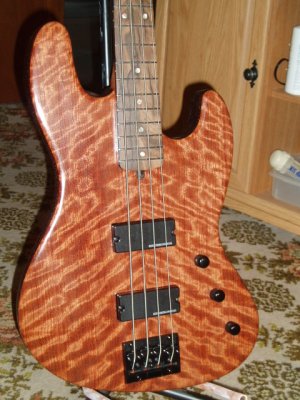 pbass1.JPG