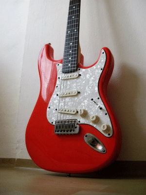 Red STRAT-2.gif