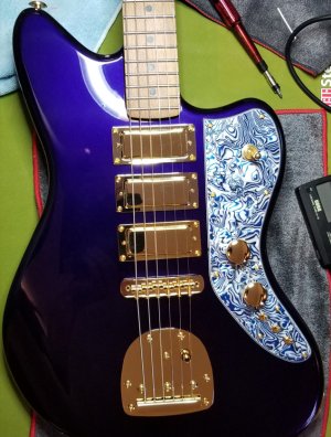jazzmaster candy blue.jpg