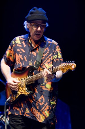 Jun18_PG_FEAT_Ry-Cooder_Coodercaster_Photo-by-Jordi-Vidal_WEB.jpg