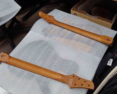 Warmoth Meadowhawk headstock.jpg