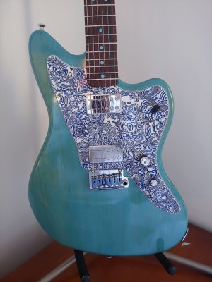 stratomaster front detail.jpg