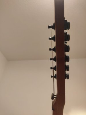 headstock.jpg