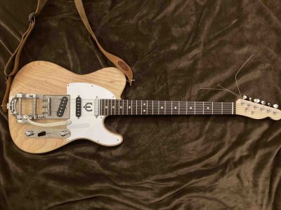 bigsby on 2.jpg