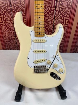 H Strat.jpg