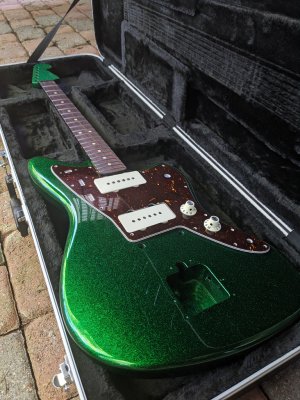 20240531_WarmothSparkleJazzmaster_0001.jpg
