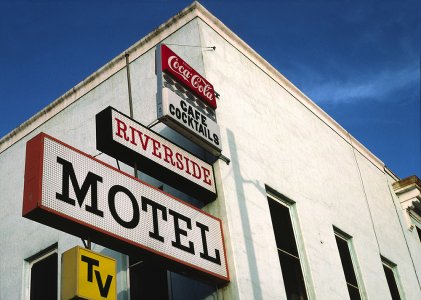 Rvrside Motel Colusa.jpg