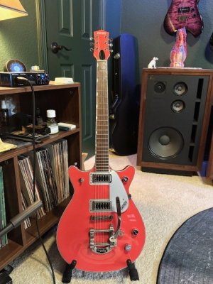 Vintage Fender-1.jpg Vintage Fender-1.jpg