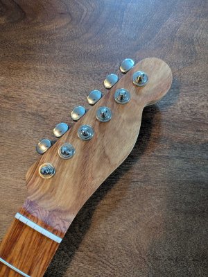 headstock.jpg