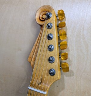 BaroqueStrat_Headstock_Avatar.jpg