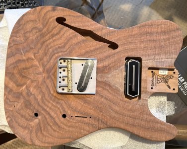 Walnut_LollarCCpickups.jpeg Walnut_LollarCCpickups.jpeg