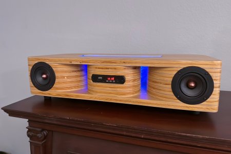 quarterwave on piano.jpg quarterwave on piano.jpg