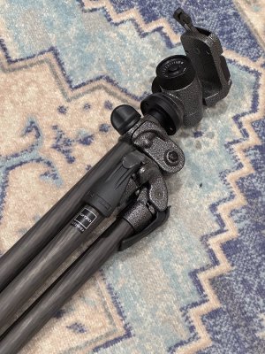 gitzo tripod on rug.jpg gitzo tripod on rug.jpg