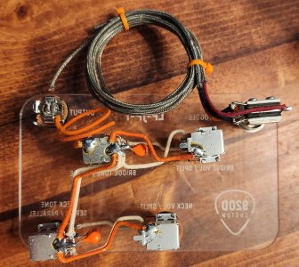 920D LP-JP-T - 02 - LR.jpg 920D LP-JP-T - 02 - LR.jpg