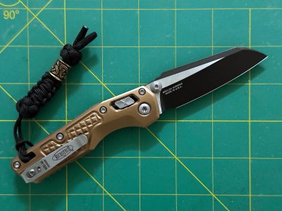 microtech msi mini w lanyard open clip side.jpg