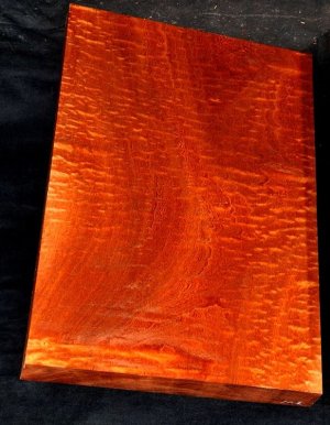 gilmer quilted sapele 175 billet.jpg