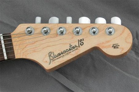 3_Headstock_96.jpg