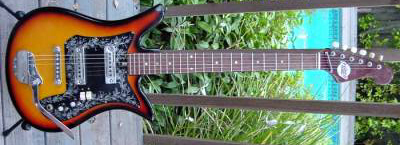vintage-1960s-teisco-ET200-electric-guitar.jpg