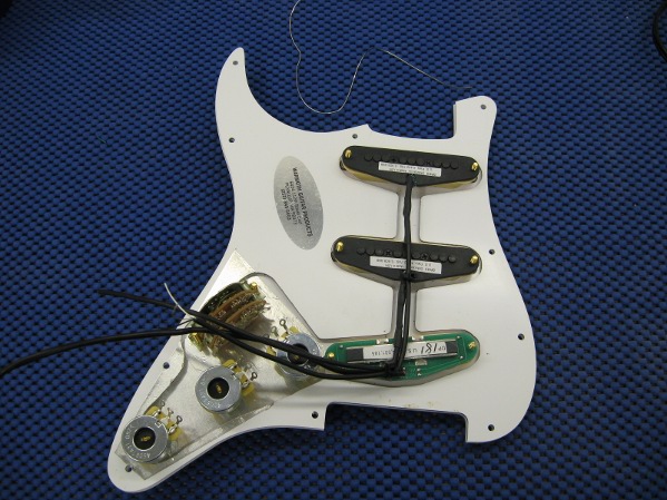 Strat_Pickguard_Clearance_Template_Applied_Sm.jpg