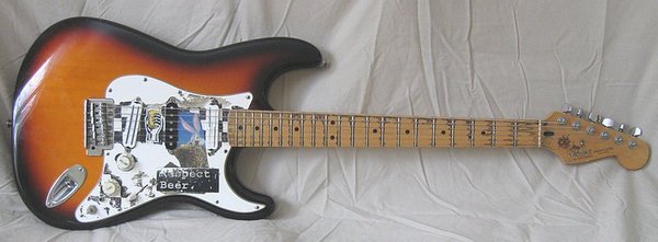 fenderstrat.jpg