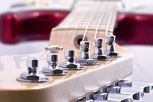 Fender-Staggered-Locking-Tuners-300x200.jpg