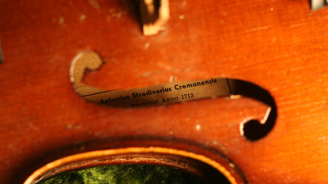 violin_label-4f046e4-intro-thumb-640xauto-28956.jpg