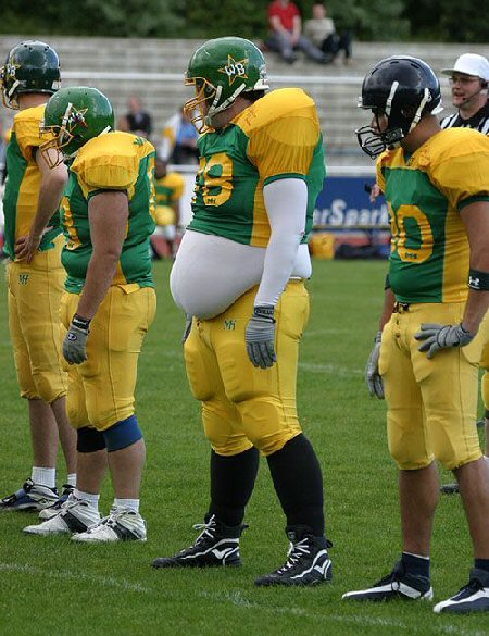 fat-football-player.jpg