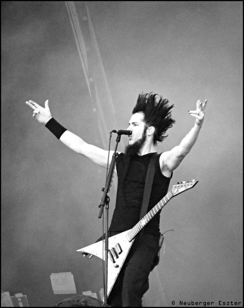 wayne_static_by_I_am_jaSon.jpg