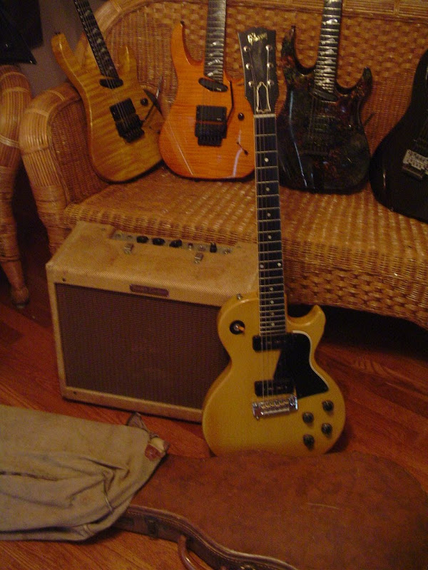 Guitar%20pics%20017.jpg