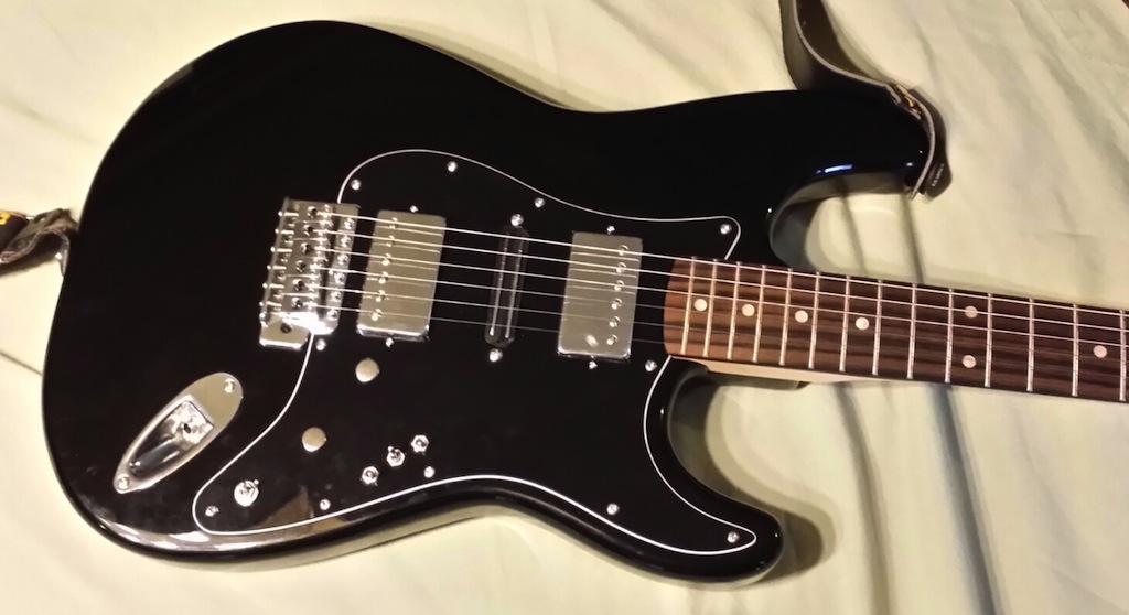 black-strat-2.jpg