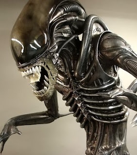 Alien+5+by+Ridley+Scott+after+Predators.jpg