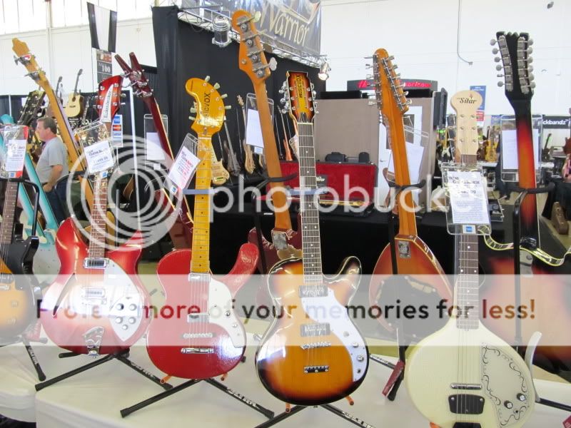guitarshow2012028.jpg