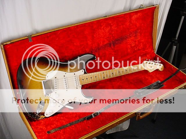 Fender1956StratSB_1.jpg