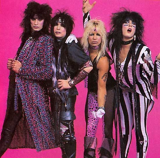 46fe58f1f43ef678e2515a4a67f39dca--glam-metal-glamrock.jpg